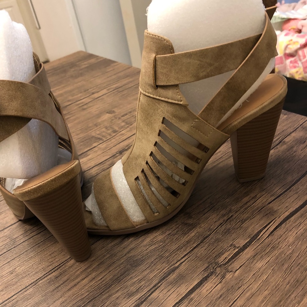 Suede heel sandals